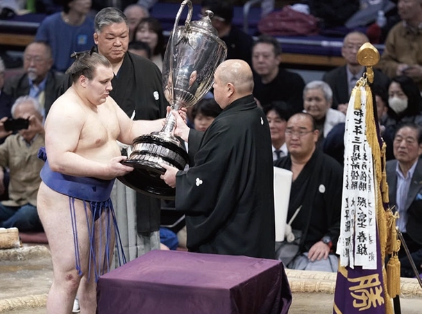 最高新人賞　安青錦 新大